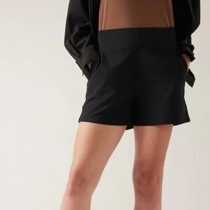 Athleta Brooklyn short in black 4" size 12